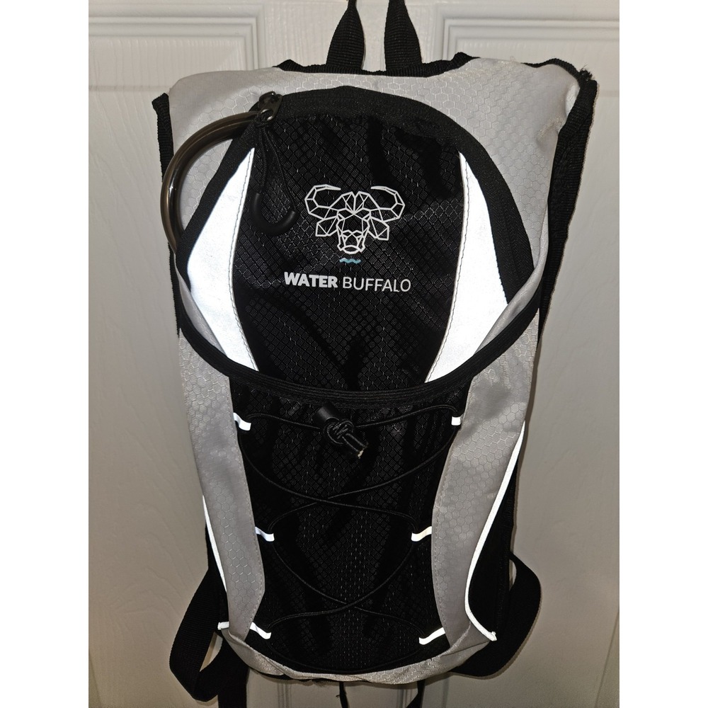 Water Buffalo Road Runner Hydration Pack Backpack with 2L Bladder – Silver/Black